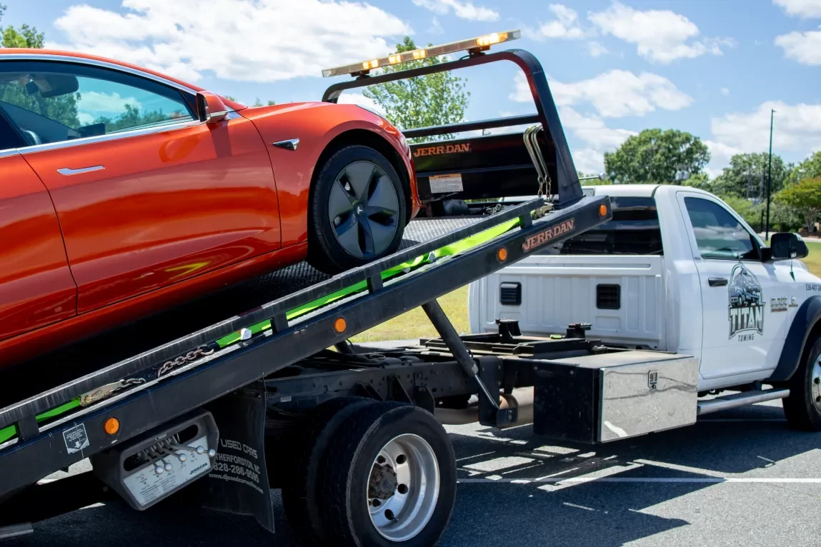 Jumpstart Towing Services in Charlotte: Reliable Help When You Need It