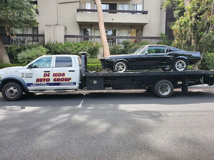 De Leon Auto Group Towing 6