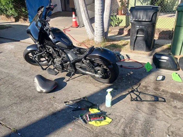 Rise and Shine Auto Body Services 6