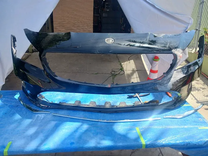 Rise and Shine Auto Body Services 3