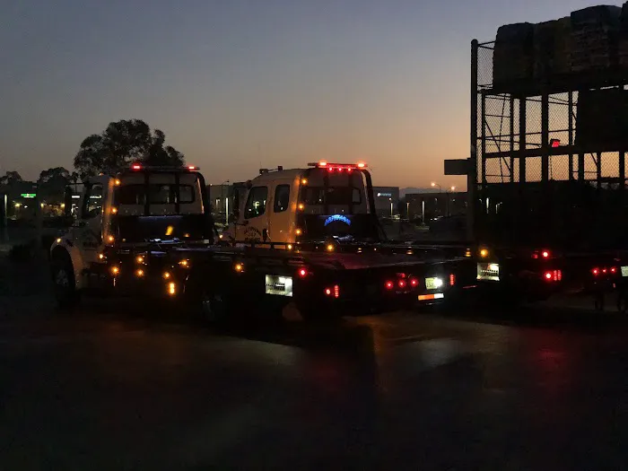 A&J Towing 3