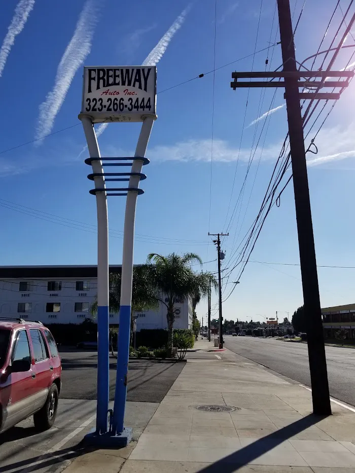 Freeway Auto Inc. 5