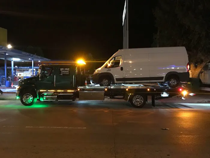 Day & Night Towing 7