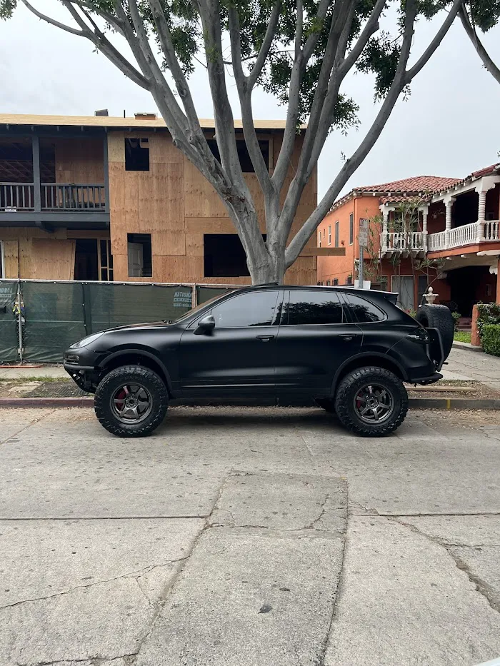 Van Nuys Autoworks 9