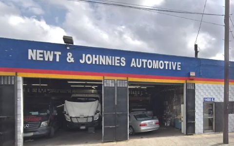 Newt & Johnnie's Auto and Truck
