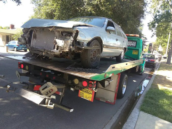 Cruz Towing Service - Tow Truck Service & Auto Towing Company La Puente CA 7