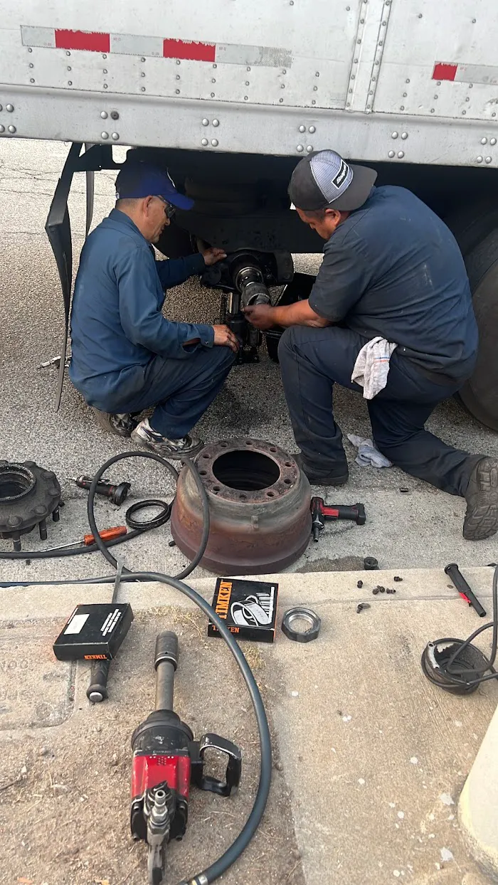 Chava Truck Repair 4