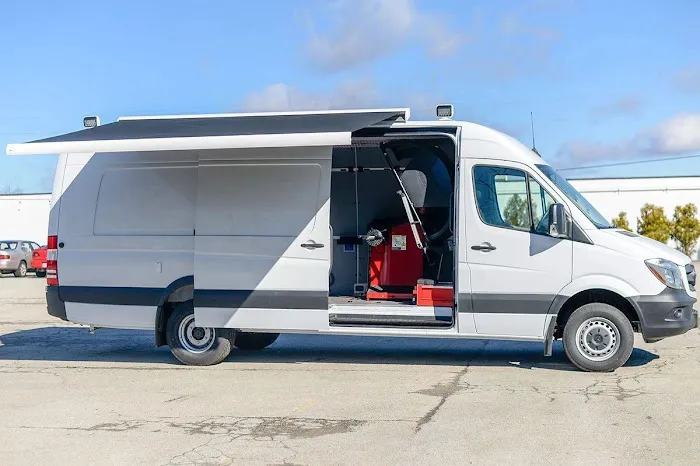 24 Hour Mobile Tire and Roadside Assistance 8
