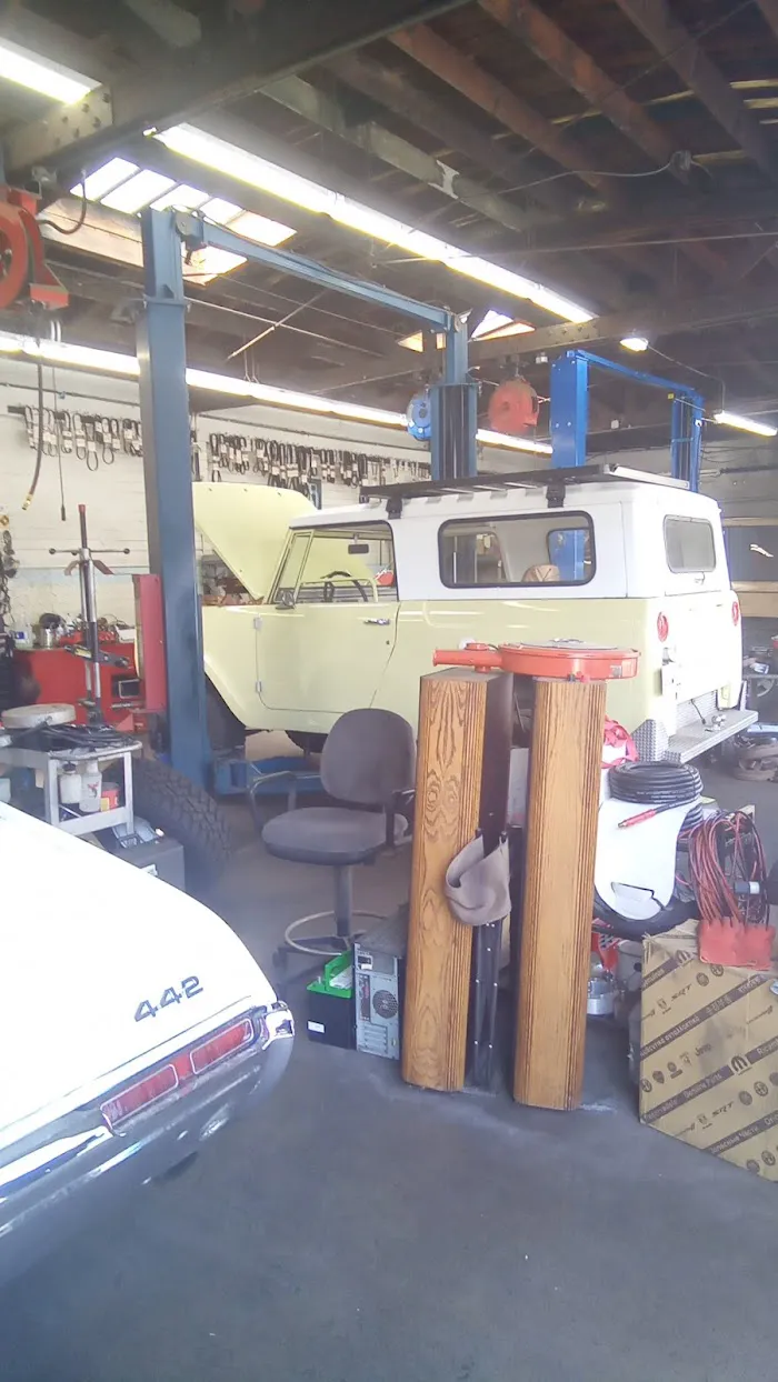 Karol's General Garage & Body Shop 2