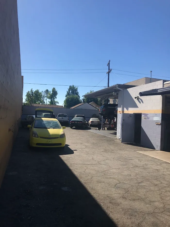 Broadway Auto Care 2