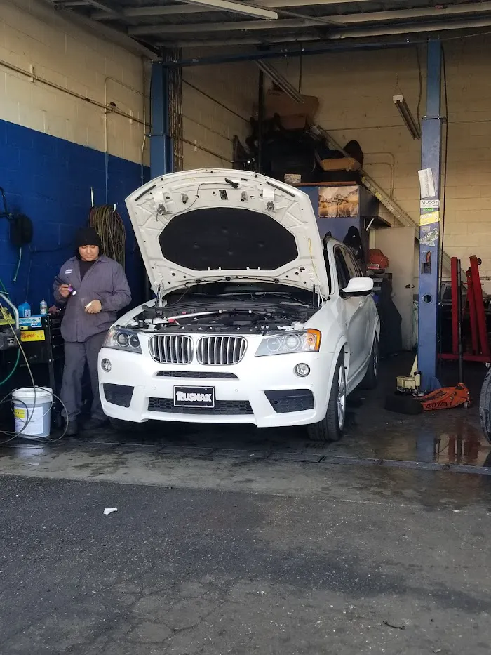 Roberto's Auto Service 1