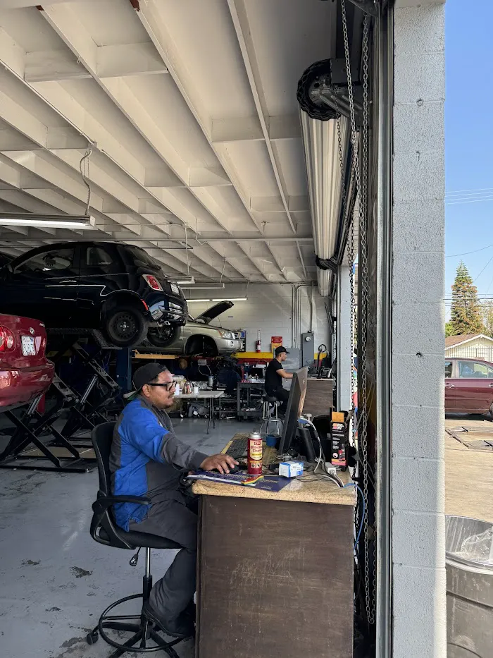 Orozco's Auto Service - Long Beach Blvd 8