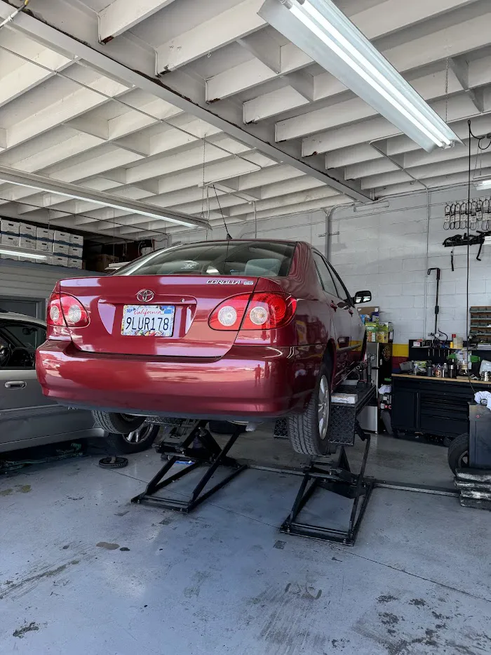 Orozco's Auto Service - Long Beach Blvd 7