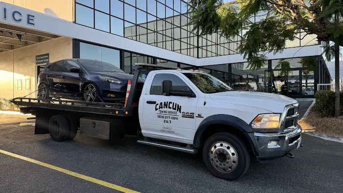 Cancun Towing Service 1