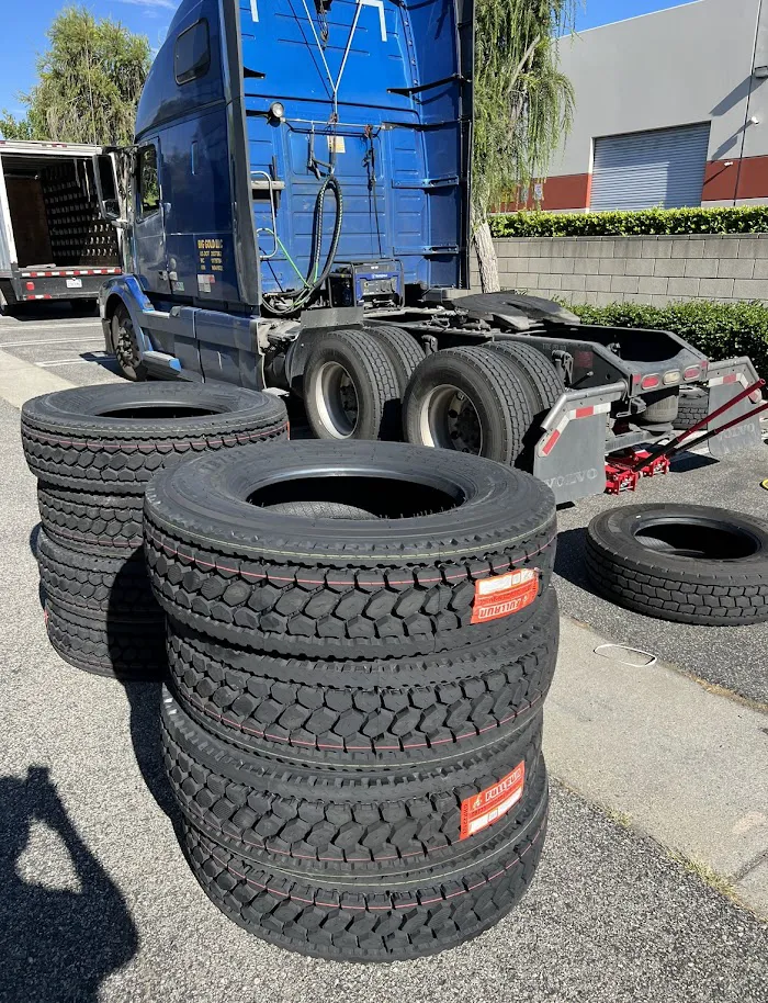 Banda’s Semi-Tires Road Service 6