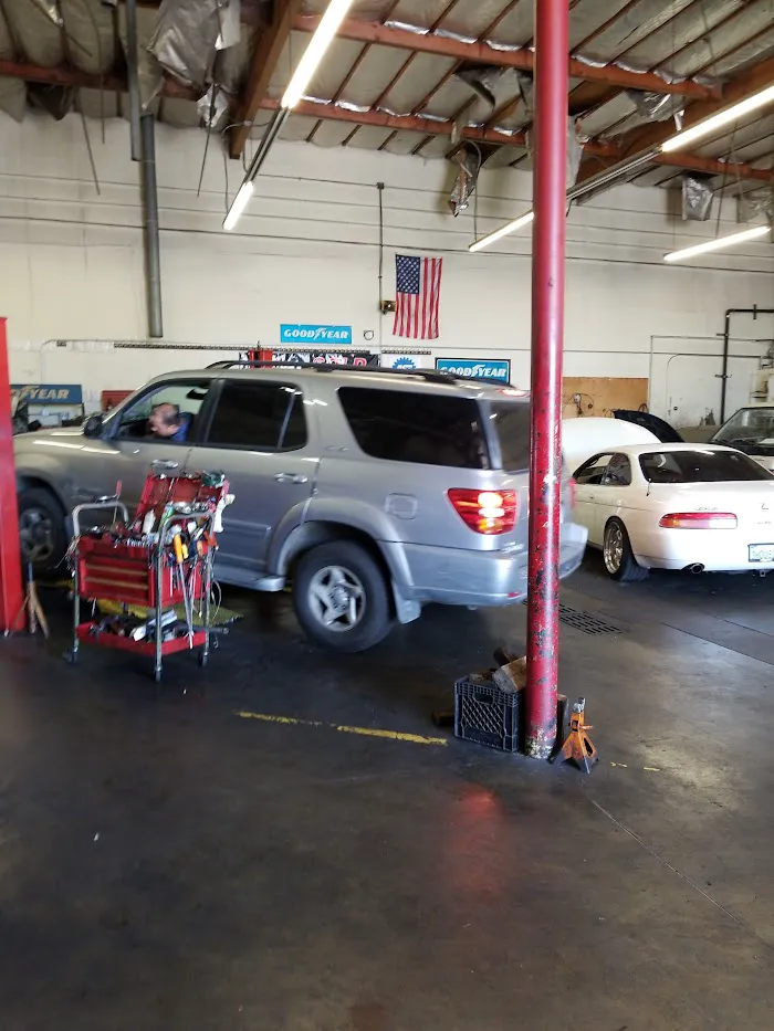 Hacienda Auto Center 9