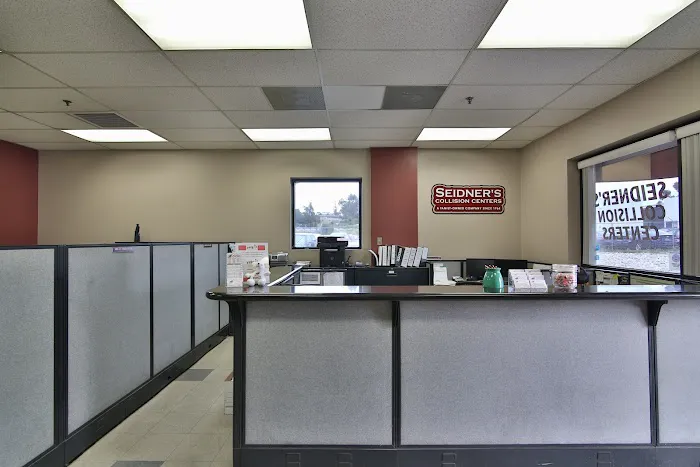 Seidner's Collision Centers - Glendora 1