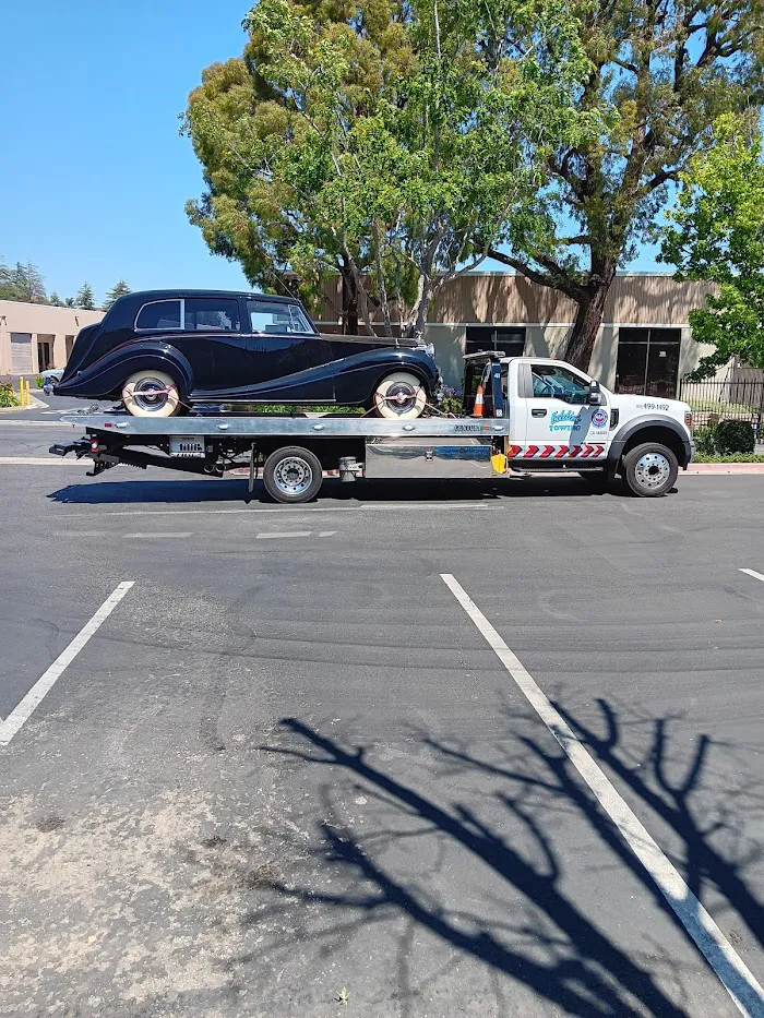 Eddie's Towing 3