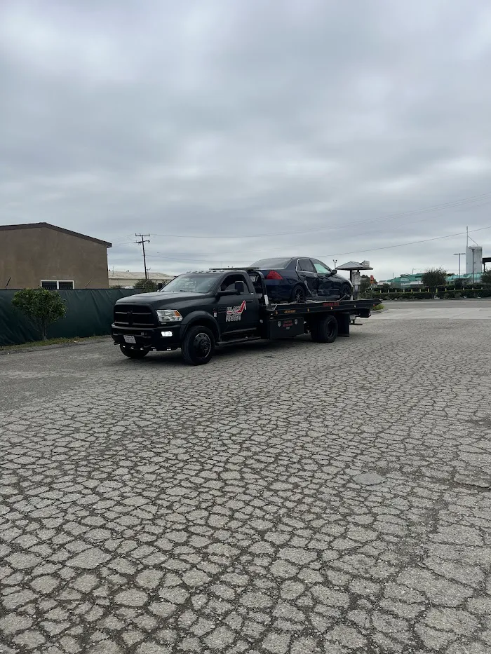 Black on Black Towing 4