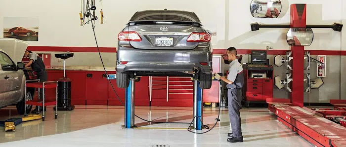 Thousand Oaks Toyota Service 5