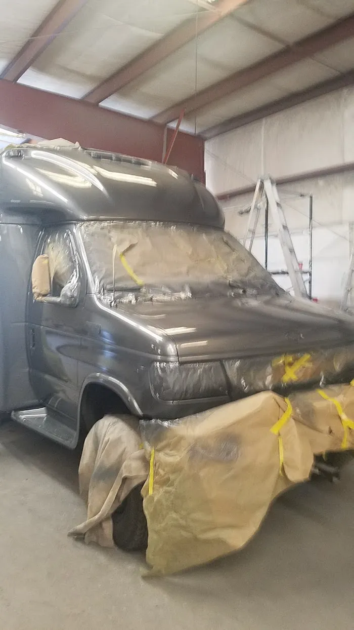 Clear Coat Auto Body bumper Repair and Collision 7