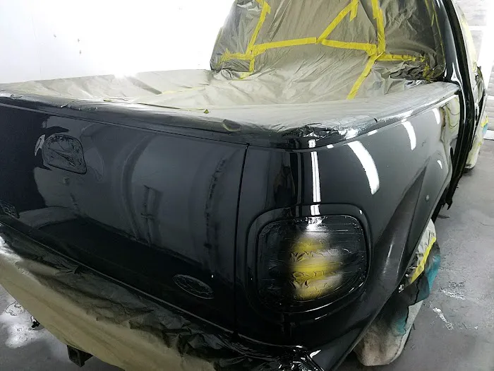 TNS Auto Body Shop Refinishing & Collision Repair Ventura 3