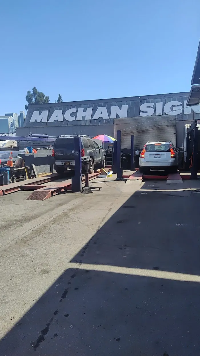 e-MOTION AUTOMOTIVE(East Anaheim auto clinic) 1