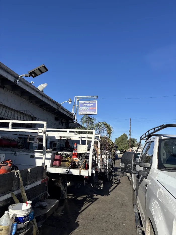 La puente auto mechanic 0