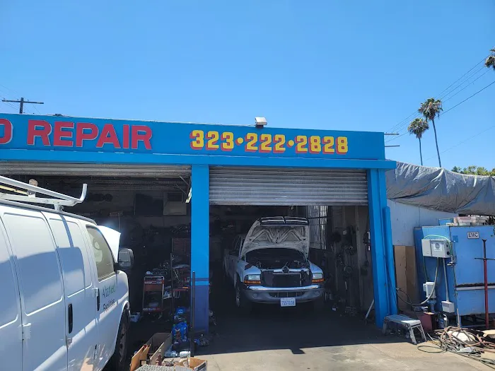 Manny's Auto Repair Shop 1