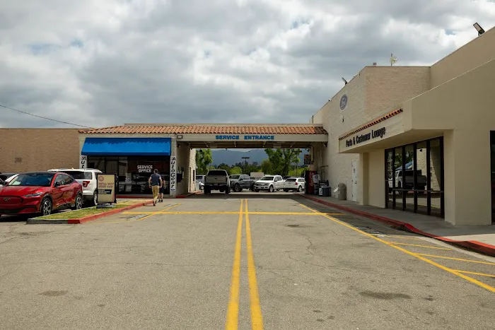 AutoNation Ford Valencia Service Center 8