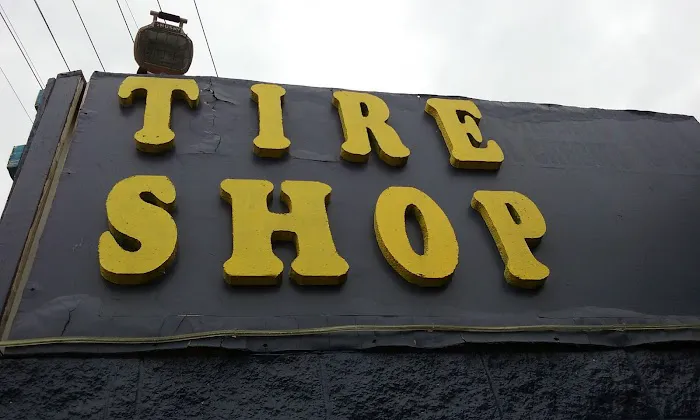 TIRE SHOP 8