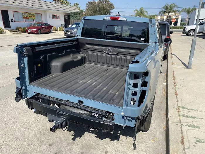 Canoga Auto Body 5