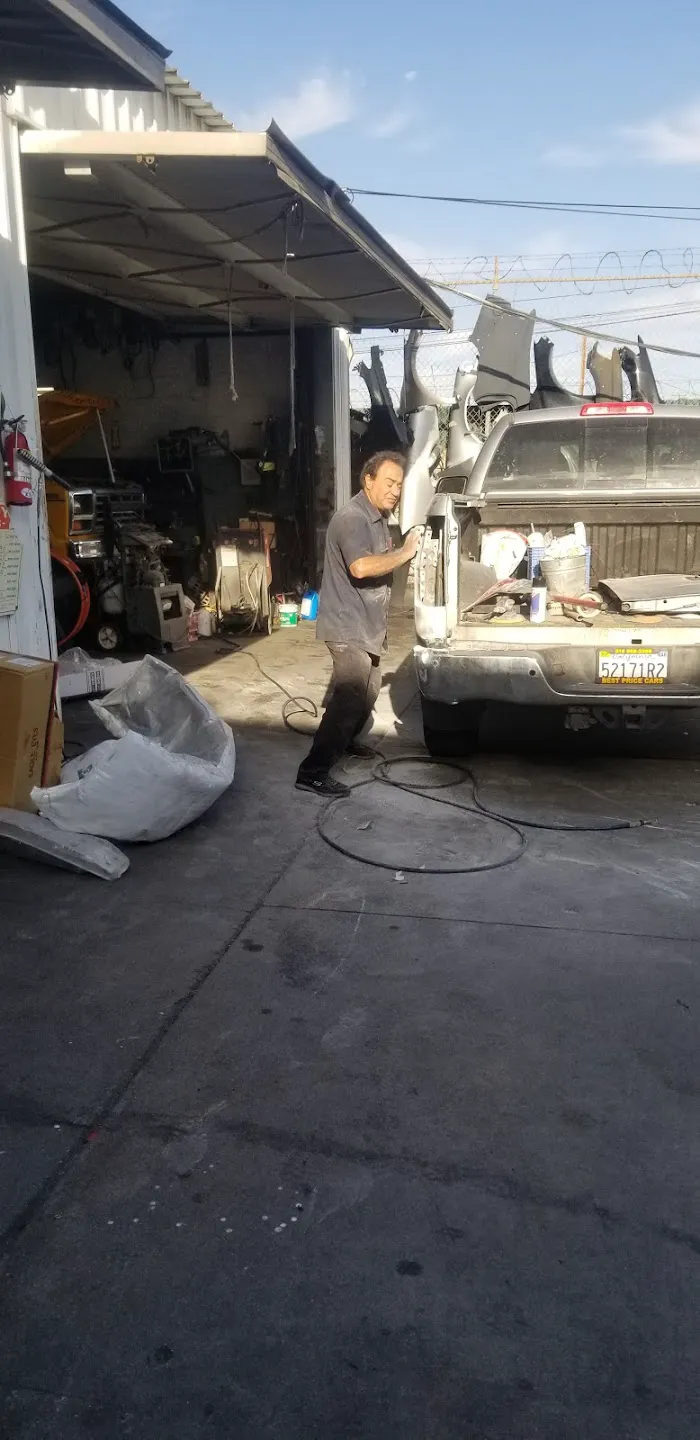 Sako's Auto Repair and Body shop 3