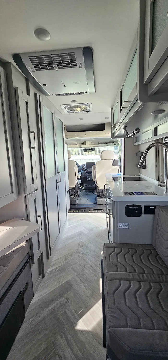 Mike Thompson's RV Super Store 8