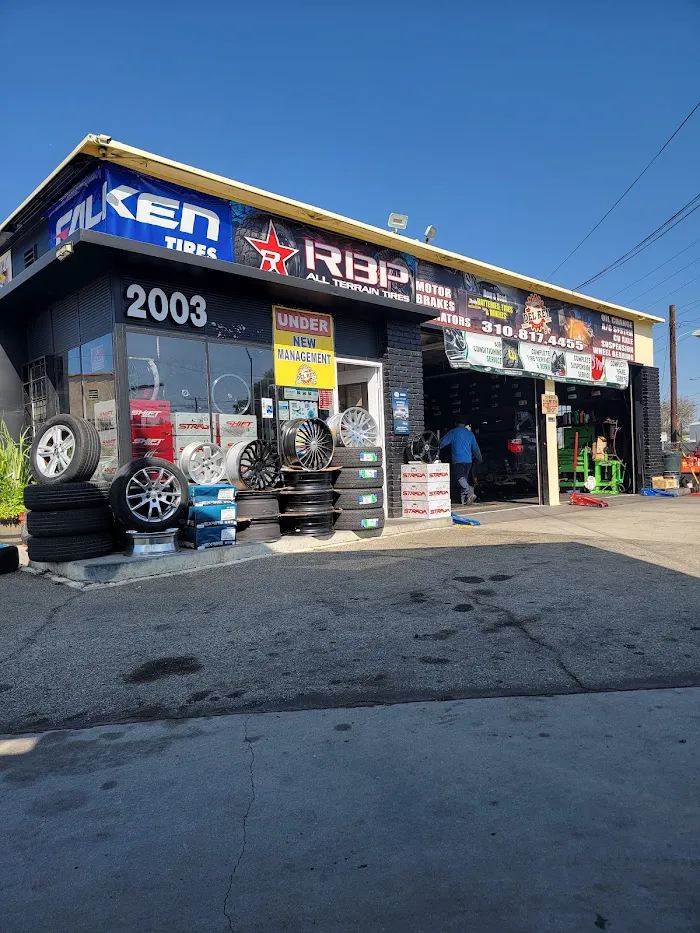 Del Rey Auto Service and Tires 0