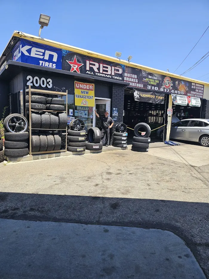 Del Rey Auto Service and Tires 9