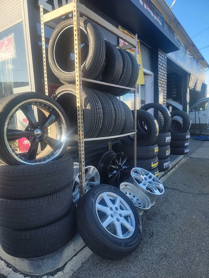 Del Rey Auto Service and Tires 8