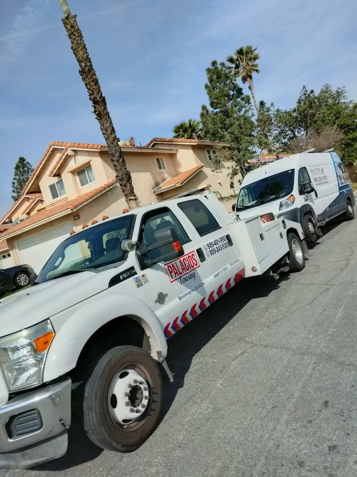 Palacios Towing Services 3