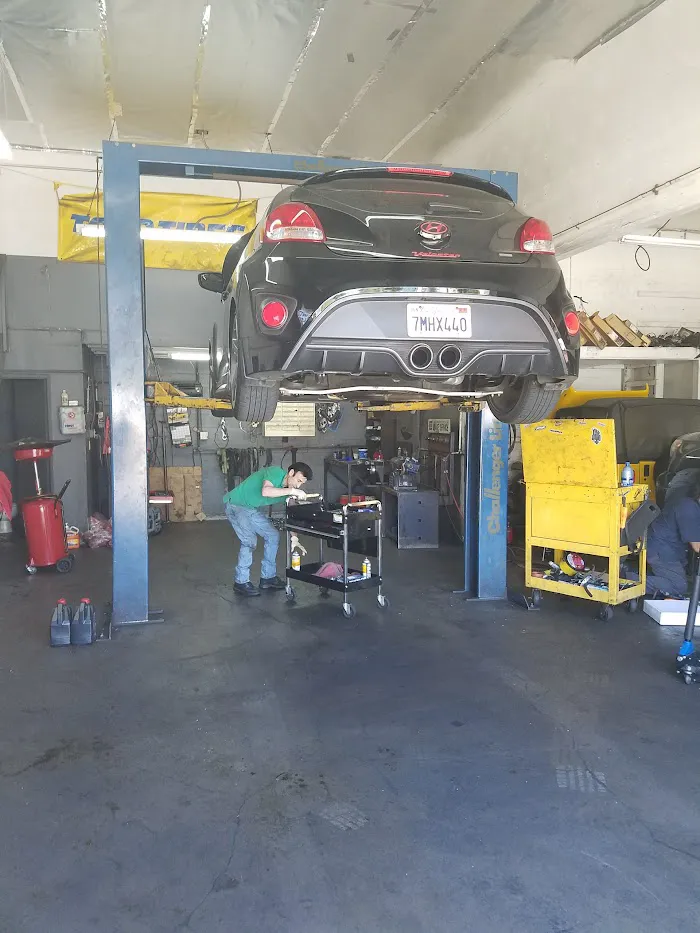 Hot Tires Auto Repair 3