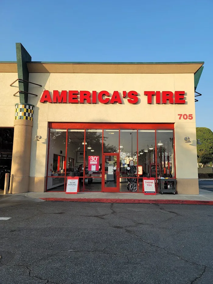 America's Tire 7