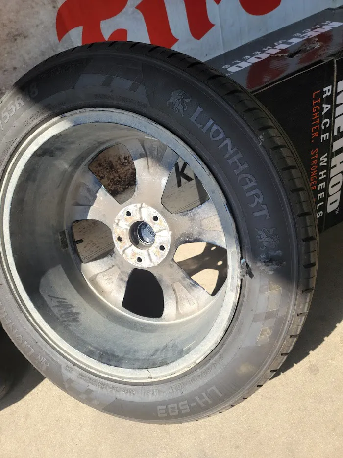 AB Trux Mobile Tire & 24 hr Emergency Roadside assistance 2