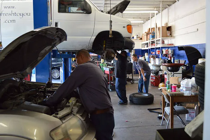 Auto Repair Shop La Palma 0