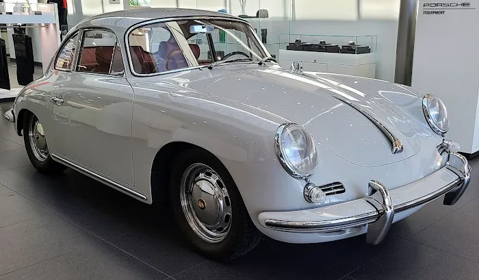 Porsche Ontario Service Center 6