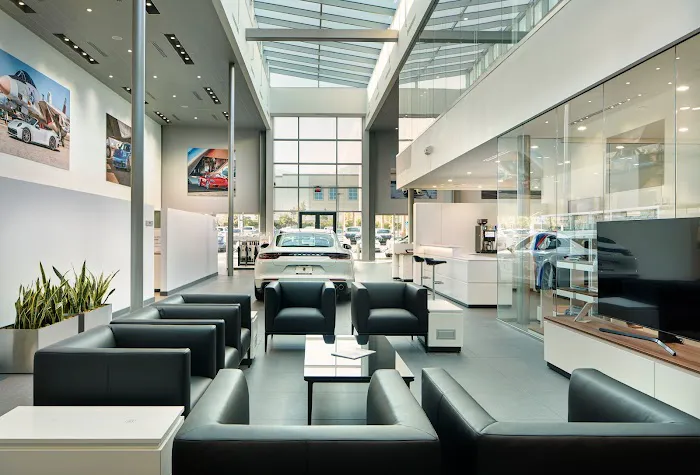 Porsche Ontario Service Center 4