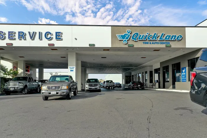 Tuttle-Click Ford Lincoln Service & Parts Department 0