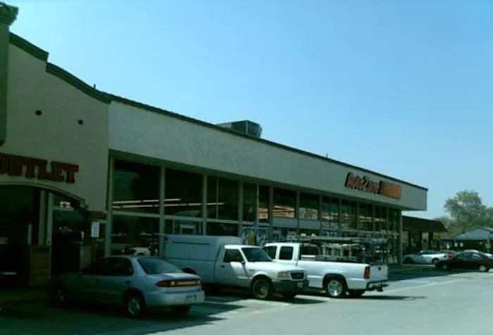 AutoZone Auto Parts 1