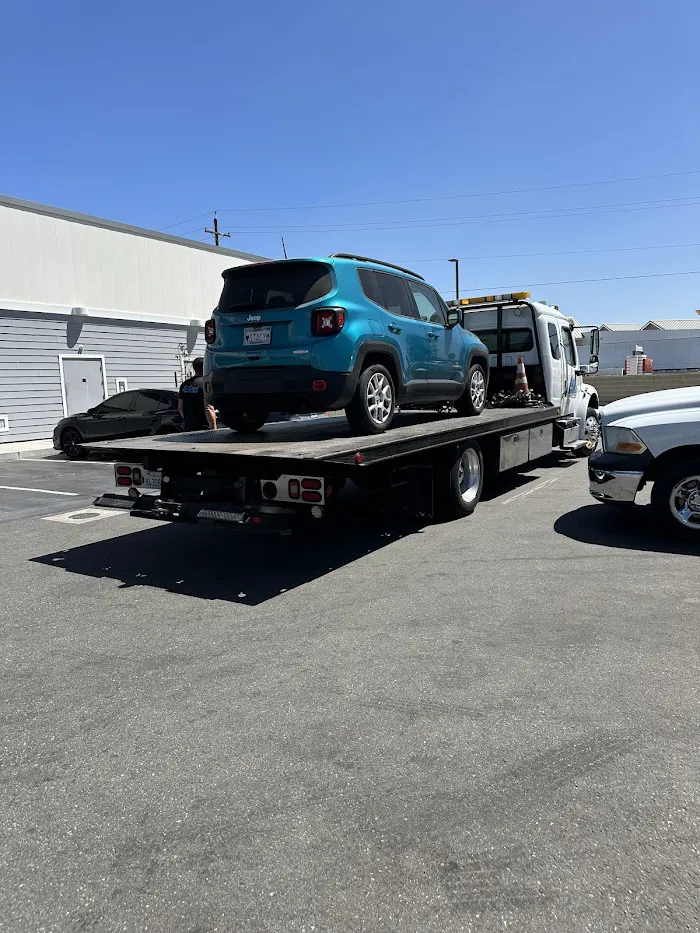 Alec & Lonnie Towing 2