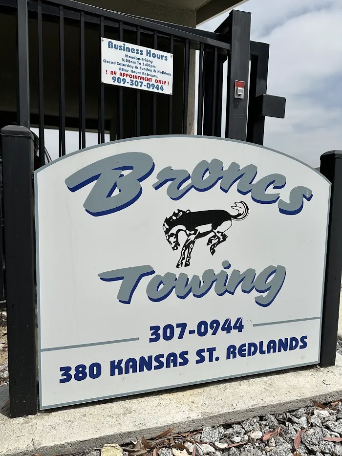 Broncs towing 2