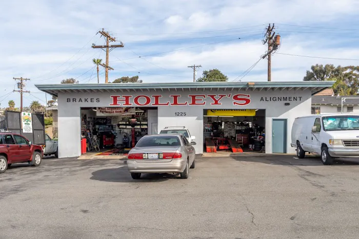 Holley's Tire Service 5