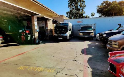 The Grease Monkey Santa Barbara c.a